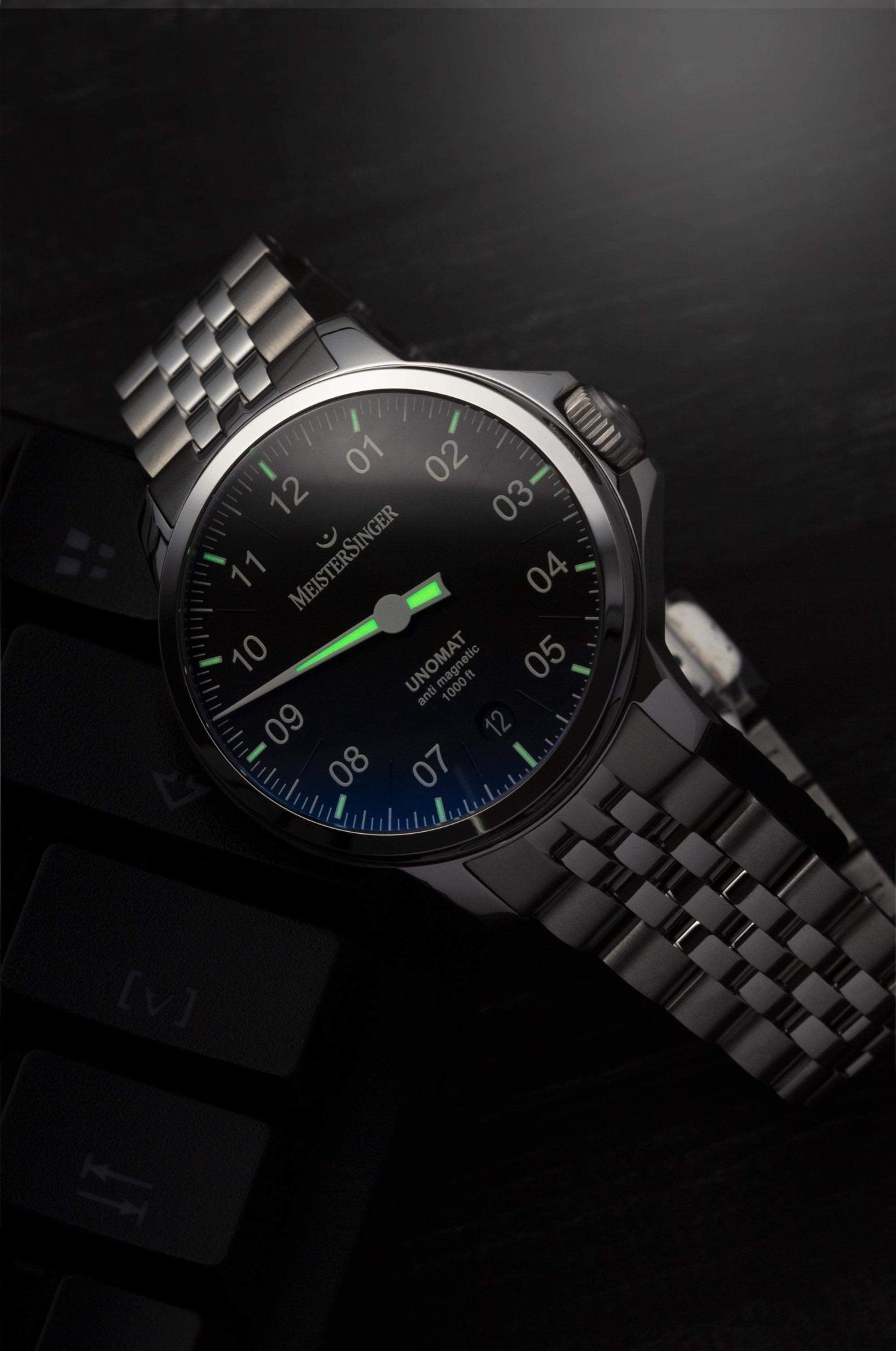 Is this the ultimate One Hand Watch? Video review • Dale Mracek – The ...