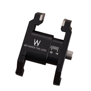 Between the Lugs Bracelet Remover - The Independent CollectiveBetween the Lugs Bracelet Remover