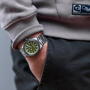 FORTIS Marinemaster M - 40 - Woodpecker Green - The Independent Collective F8120007