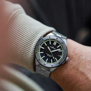 FORTIS Marinemaster M - 44 - Woodpecker Green - The Independent Collective F8120019