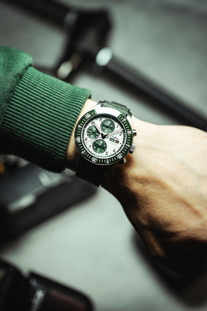 FORTIS Novonaut N-42 TR - Halo Green - The Independent CollectiveFORTIS Novonaut N-42 TR - Halo Green F2040023