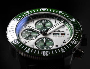 FORTIS Novonaut N-42 TR - Halo Green - The Independent CollectiveFORTIS Novonaut N-42 TR - Halo Green F2040023