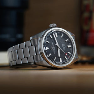 OCEAN TO ORBIT LHOTSE - CLASSIC STEEL - The Independent Collective