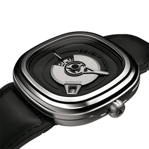 SEVENFRIDAY PE1/01 - The Independent CollectiveSEVENFRIDAY PE1/01 PE1/01