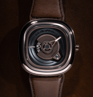 SEVENFRIDAY PE2/01 - The Independent CollectiveSEVENFRIDAY PE2/01 PE2/01