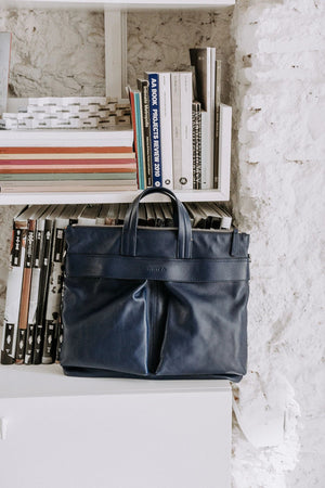 HELMET BAG LEATHER - The Independent Collective