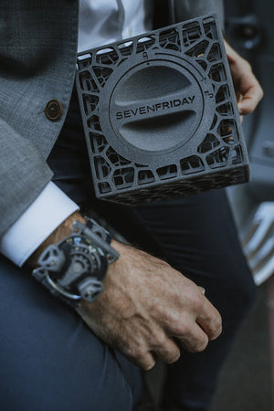 SEVENFRIDAY Free - D One - The Independent Collective FDA/01