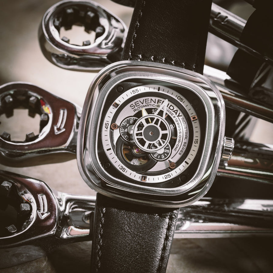 SEVENFRIDAY P1B/01 ESSENCE - The Independent Collective Watches
